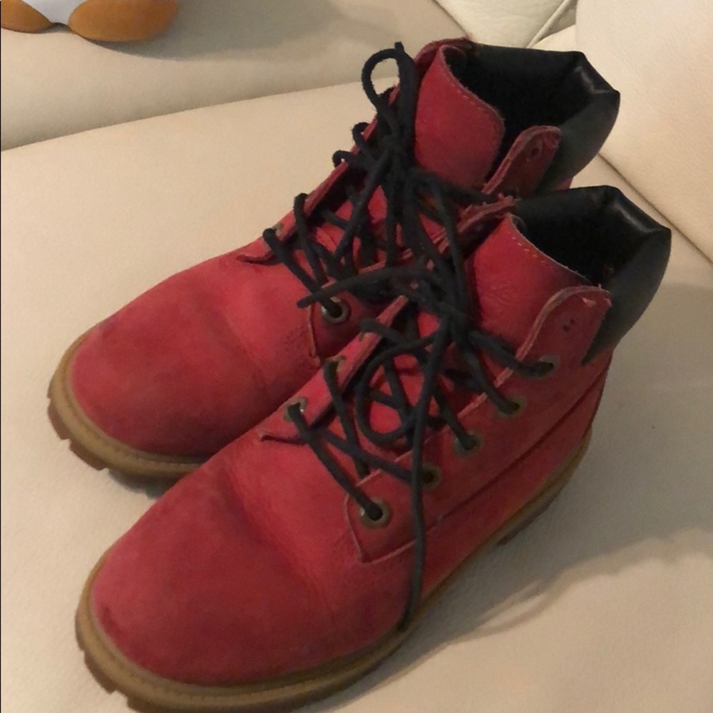 Boys timberland boots size 4 lightly worn